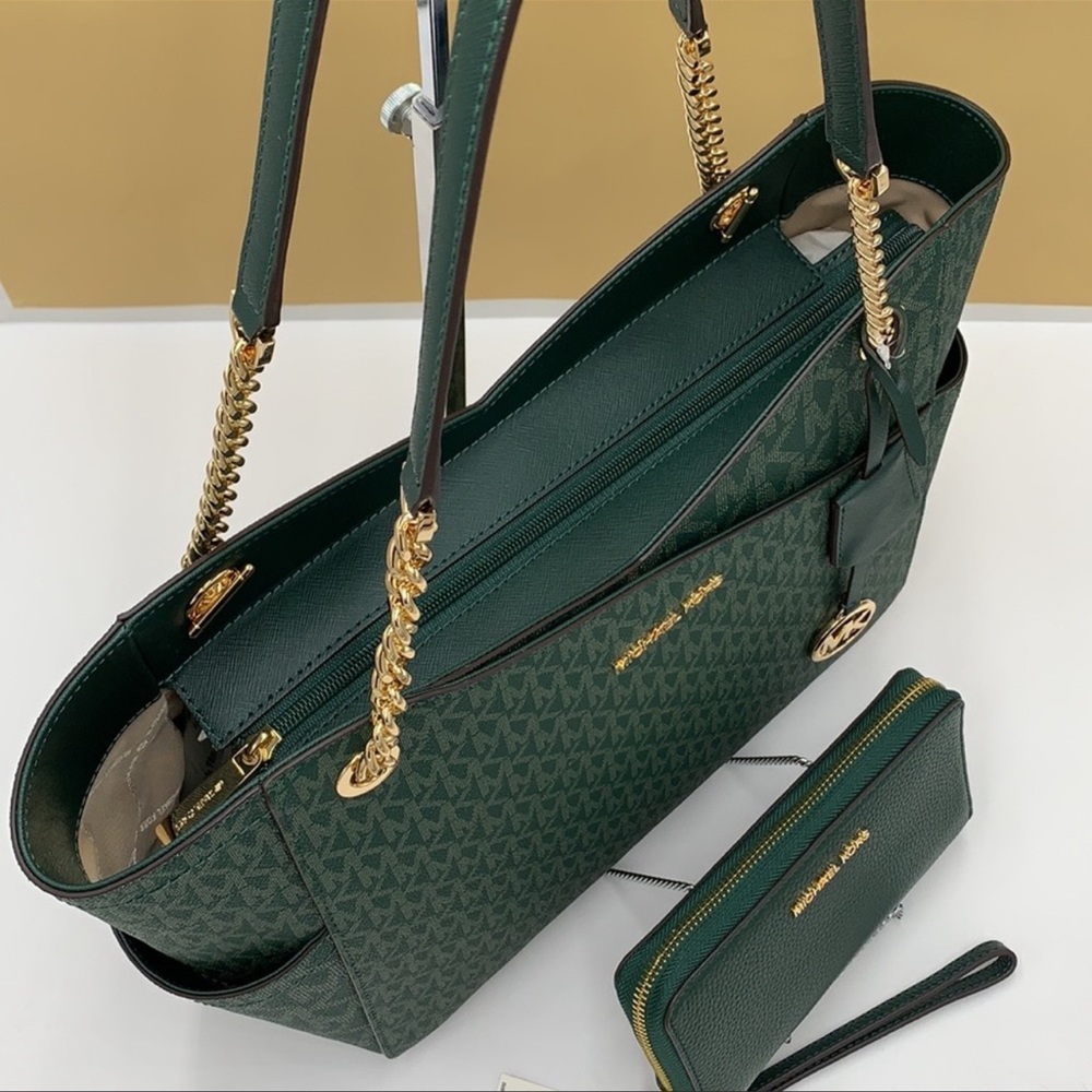 MICHAEL KORS LARGE X CHAIN SHOULDER TOTE & LG FLAT MULTIFUNCTIONAL PHONE CASE - Picture 3 of 16